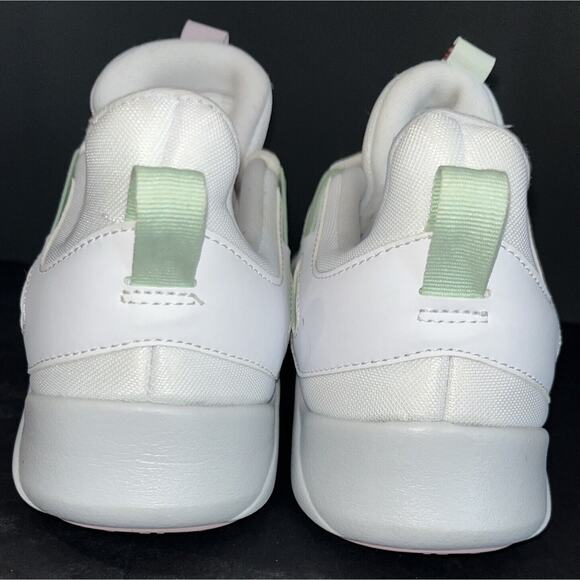 Nike Legend Essential White‎ Pistachio Green Lilac CD0212-100 Women's Sz 9 - Picture 4 of 9